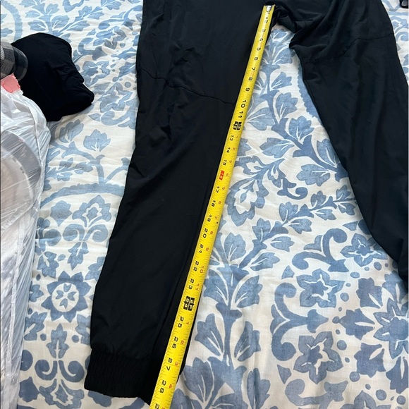 lightweight black joggers - Picture 5 of 5